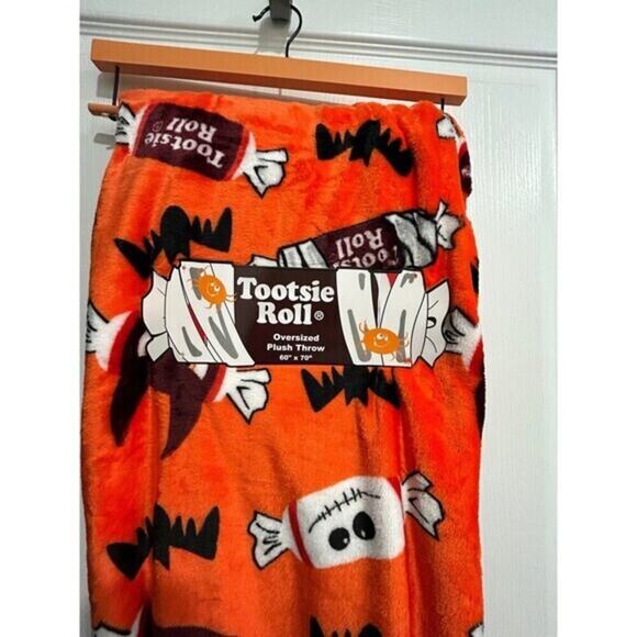 tootsie roll halloween blanket - Picture 1 of 3